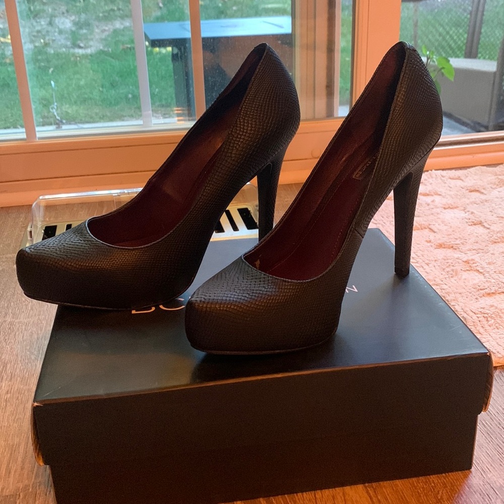 BCBG heels